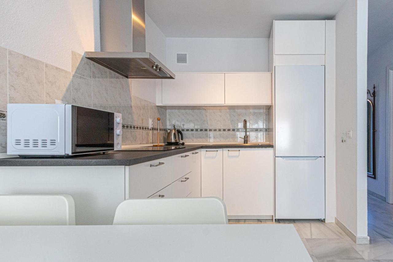 797 Holiday Rentals - Apartamento Frente Al Parque La Paloma Con Piscina Benalmádena Eksteriør billede