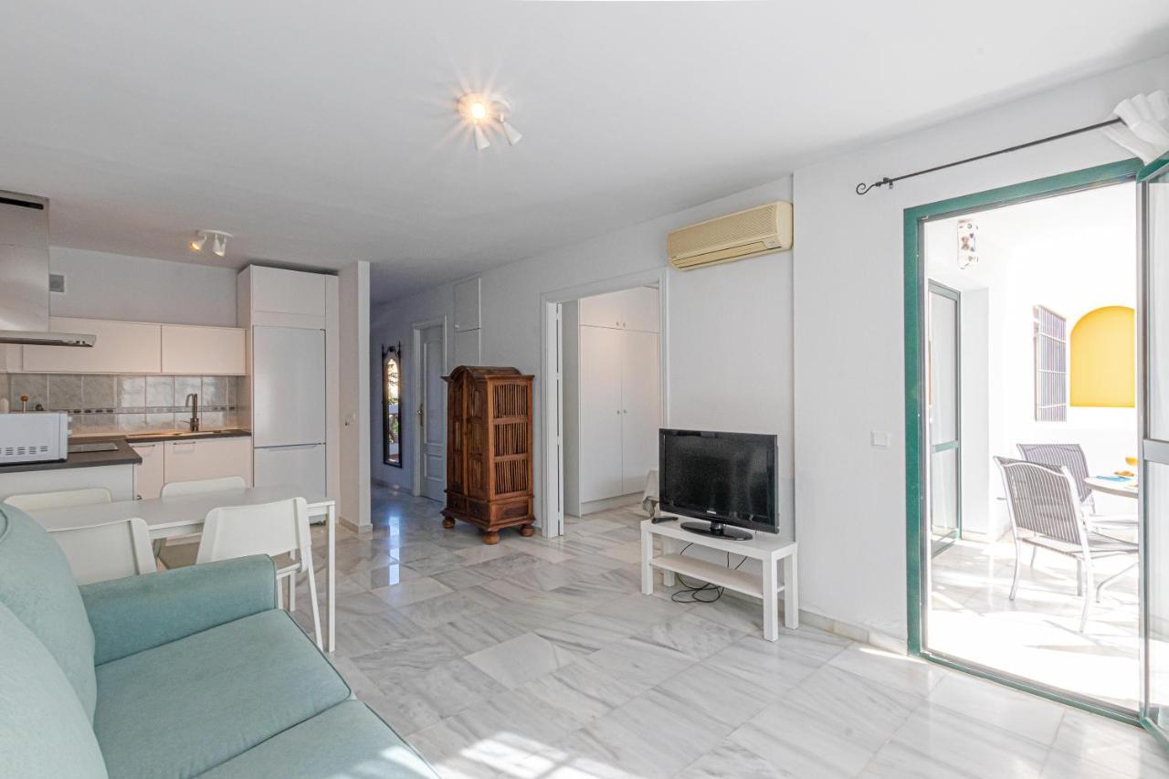 797 Holiday Rentals - Apartamento Frente Al Parque La Paloma Con Piscina Benalmádena Eksteriør billede