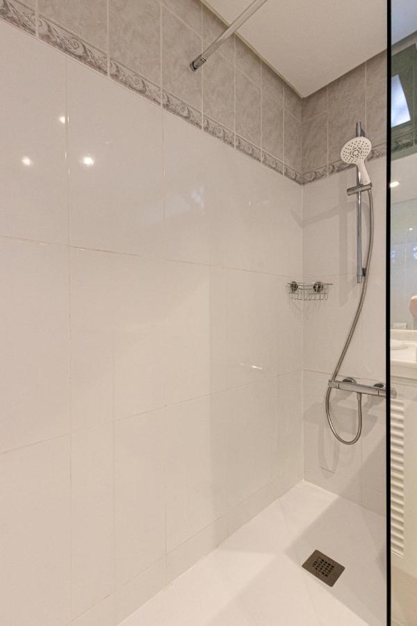 797 Holiday Rentals - Apartamento Frente Al Parque La Paloma Con Piscina Benalmádena Eksteriør billede